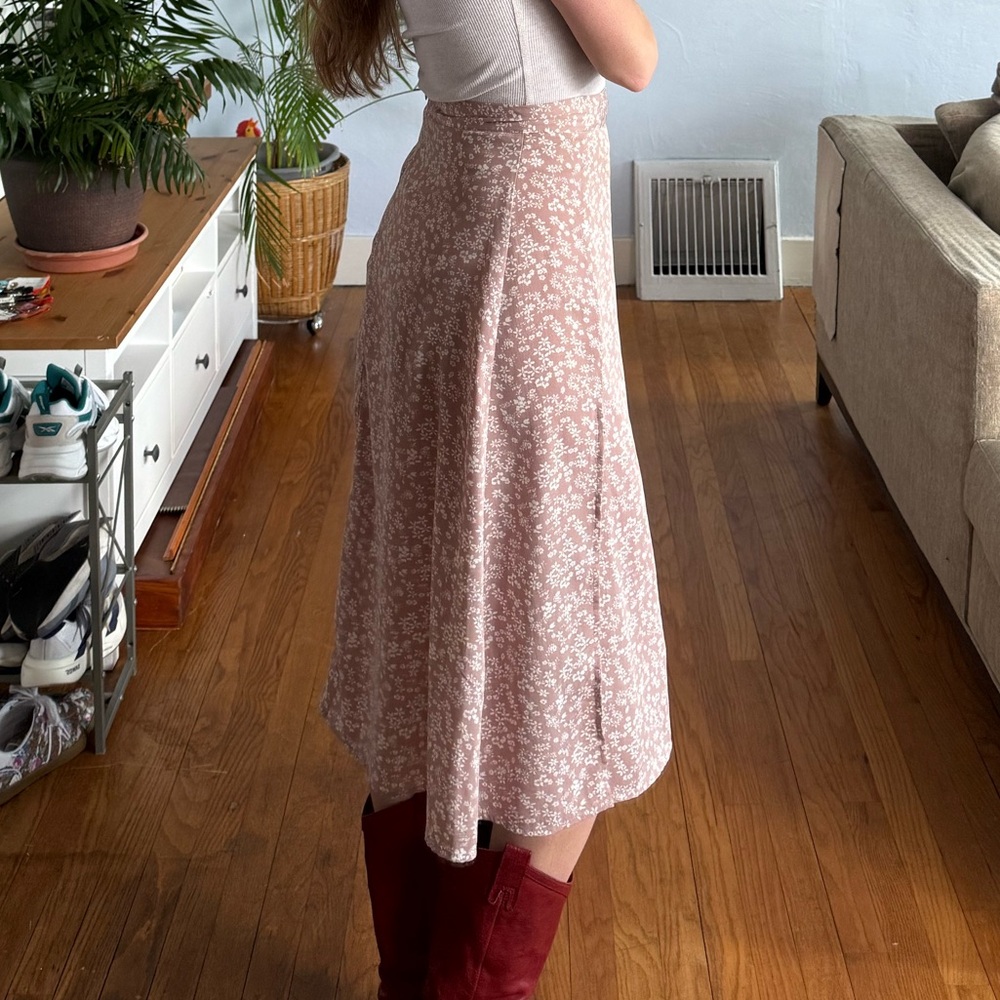Floral Pink Skirt - Picture 4 of 4